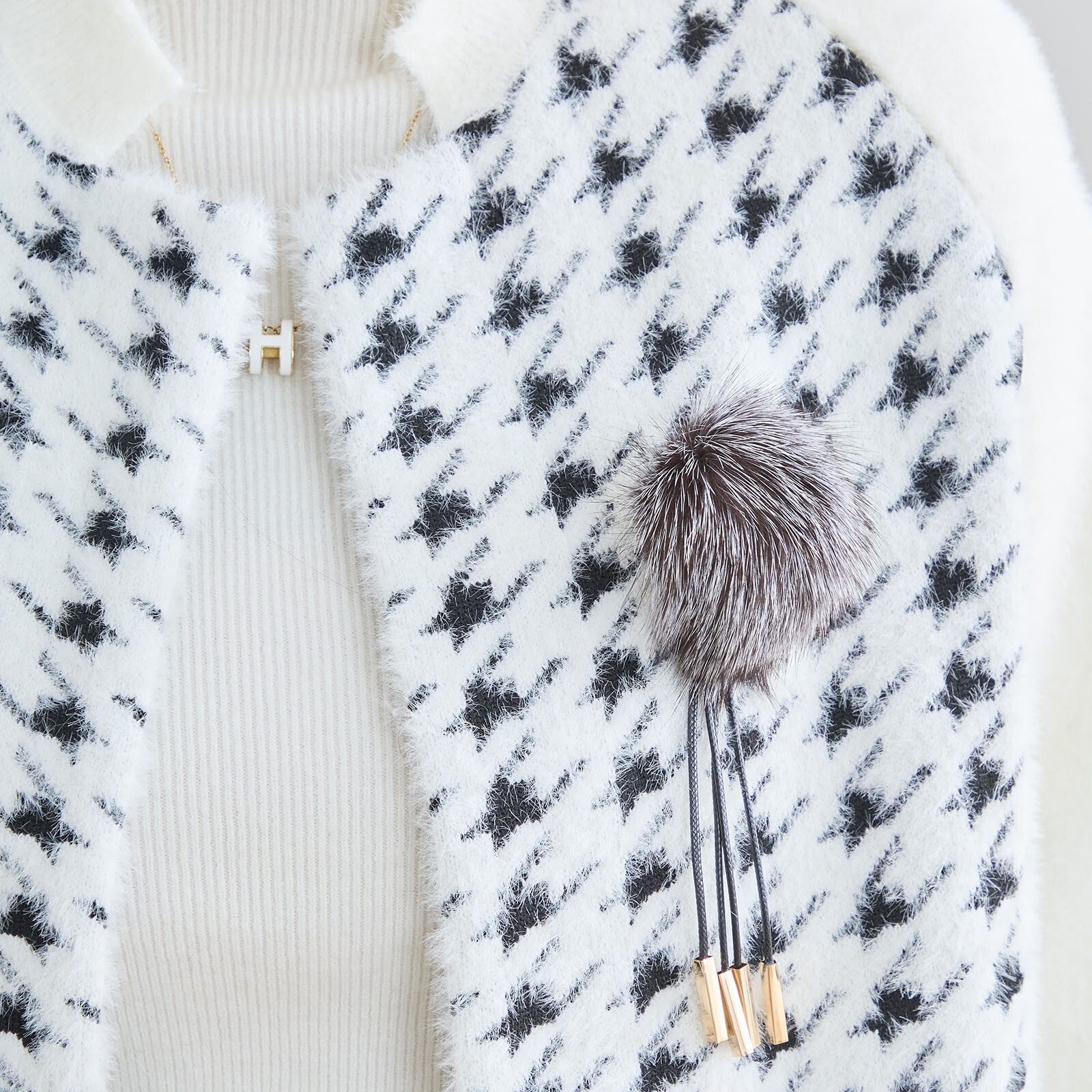 【レディース】千鳥柄ファー使いニットショートジャケット