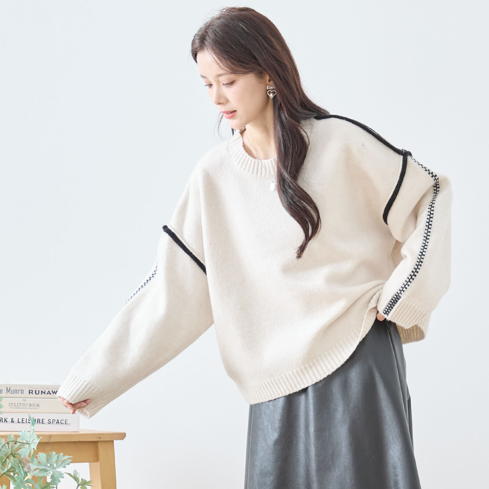 【レディース】【L〜LL】パイピング＆ステッチ使いゆったりセーター