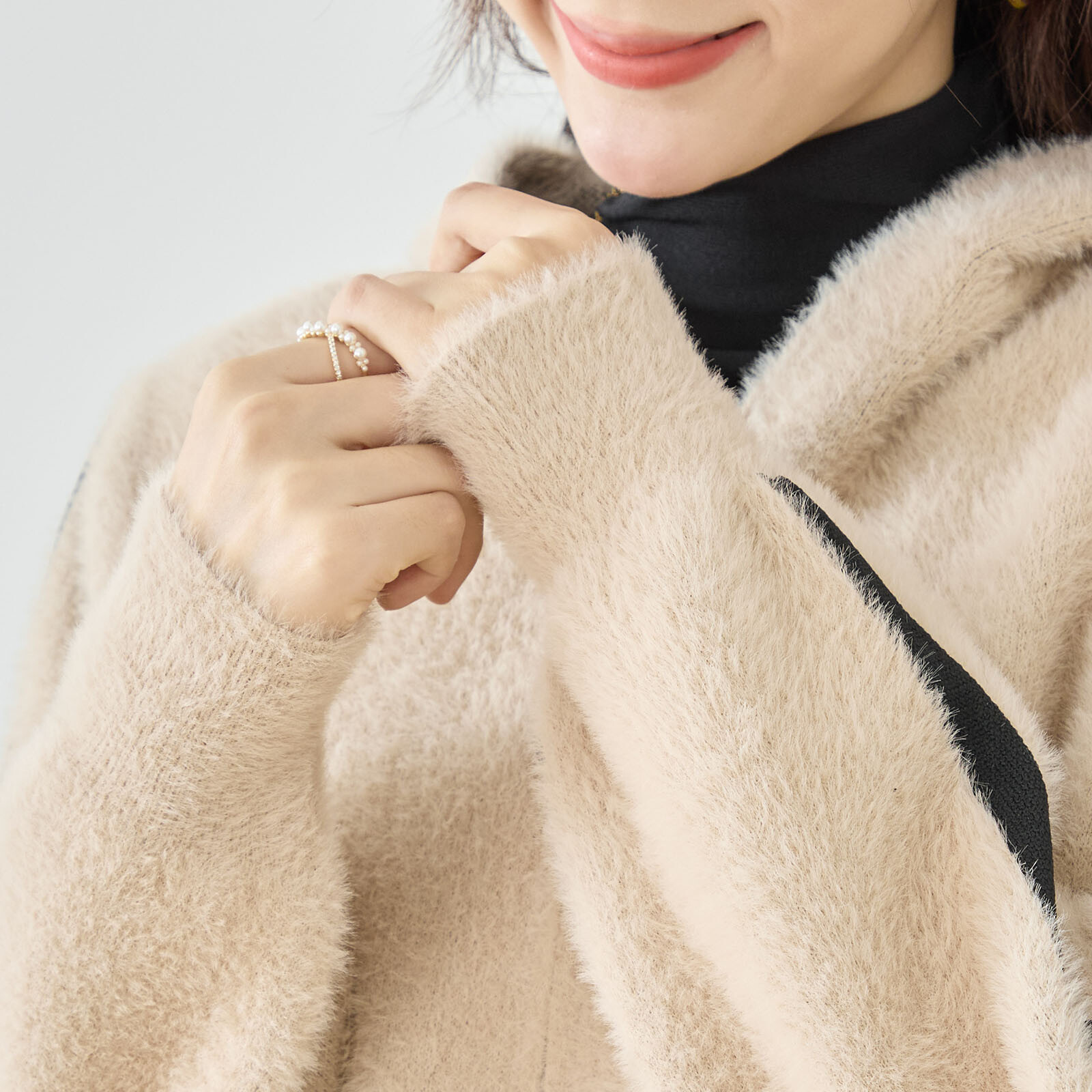 【レディース】ライン&ワッペン使いフード付きジャケット