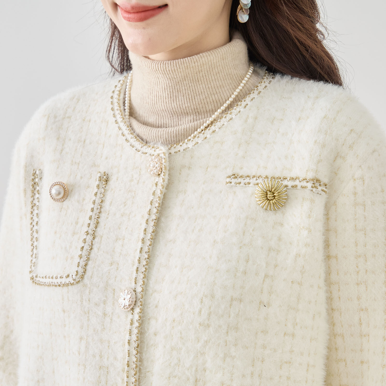 【レディース】パール風&ラメステッチ使いジャケット