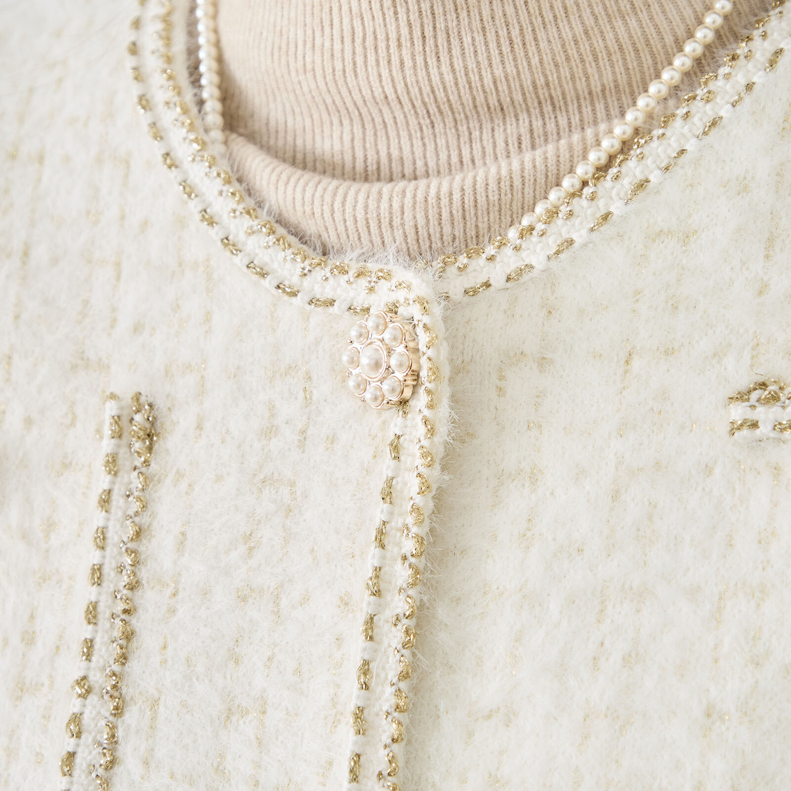 【レディース】パール風&ラメステッチ使いジャケット